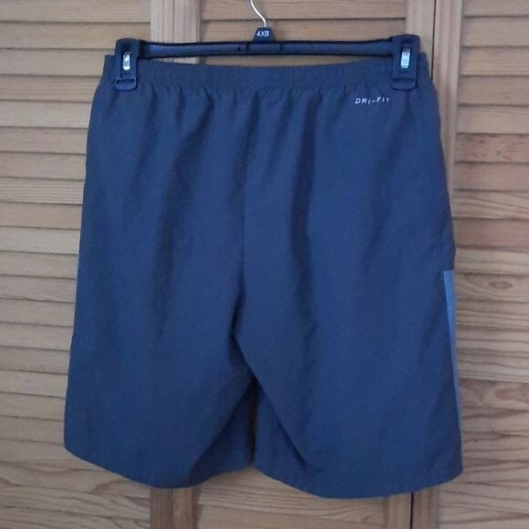 Nike Dark Grey Dri-Fit Active Swim Trunks Size Medium - Picture 2 of 7